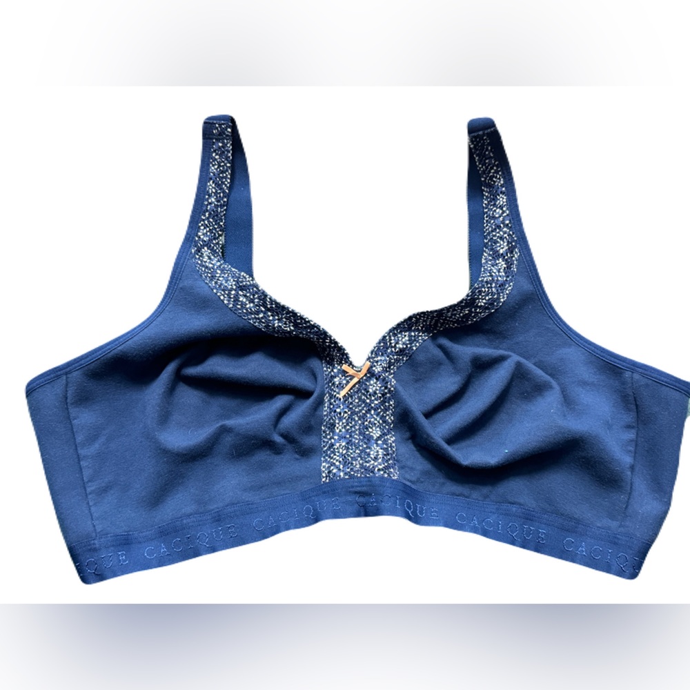 NWOT Cacique no wire bra